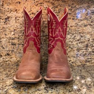 Men’s Justin Wide Square-Toe Cowboy Boots